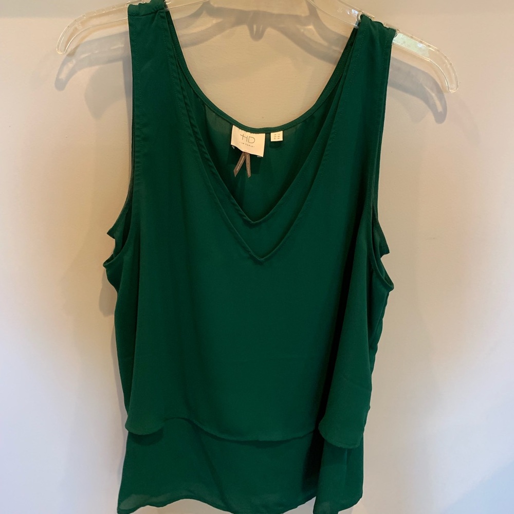 Green tank -sheer material double layered